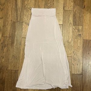 Maxi skirt side slits